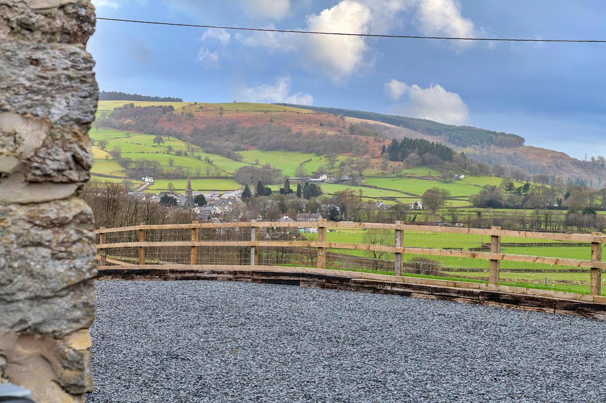 Finest Retreats - Moelis Granary - Luxury Cottage With Hot Tub Llandrillo 外观 照片